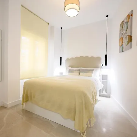 Daire Dreams By The Sea 2 Bedrooms & 2 Baths By 10tosea