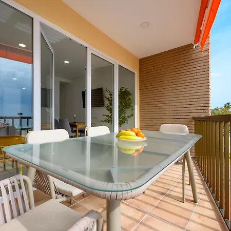 Dreams By The Sea 2 Bedrooms & 2 Baths By 10tosea *