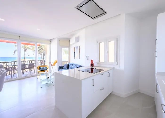 Dreams By The Sea 2 Bedrooms & 2 Baths By 10tosea Fuengirola