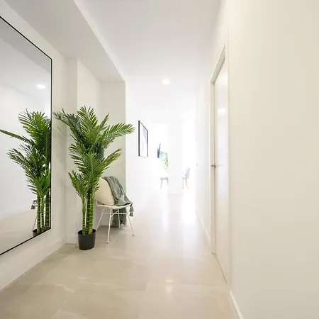 Dreams By The Sea 2 Bedrooms & 2 Baths By 10tosea شقة *